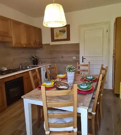 Сasa de vacaciones Casa Ideale Per Gruppi Lago D'iseo Pontasio Pisogne